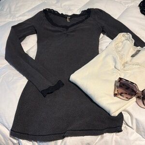 2 Pack Free People Lace Trim 
Thermal Long Sleeve Tops
FREE SUNGLASSES!